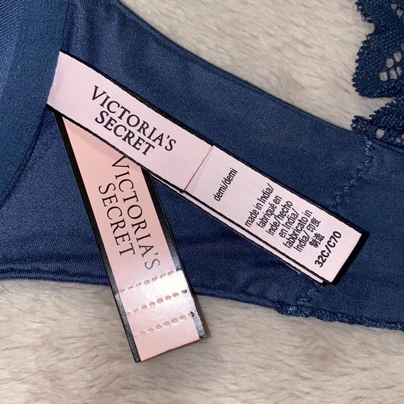 Victoria Secret Lace Bra 32C NWT - Picture 4 of 5